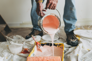 What Separates a Professional Painting Service in Dubai From Regular Painters?